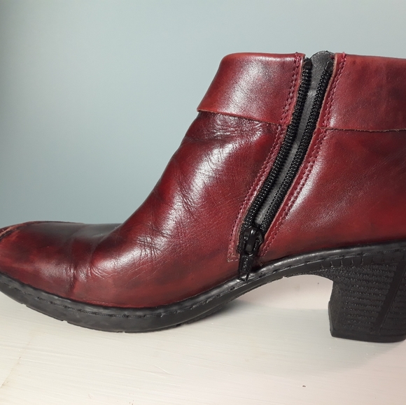 Burgundy Leather Thermal Steampunk Booties - Picture 2 of 4